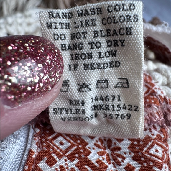 Gimmicks BKE women Medium open knit‎ crotchet boho fringe vest festival western - Picture 4 of 10